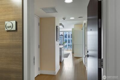 820 Blanchard Street #1406, Seattle, WA 98121 - Photo 18