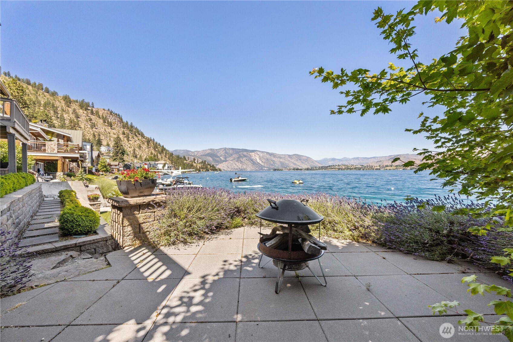 3150 S Lakeshore Road , Chelan, WA 98816