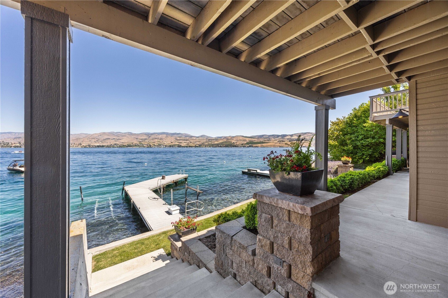 3150 S Lakeshore Road , Chelan, WA 98816