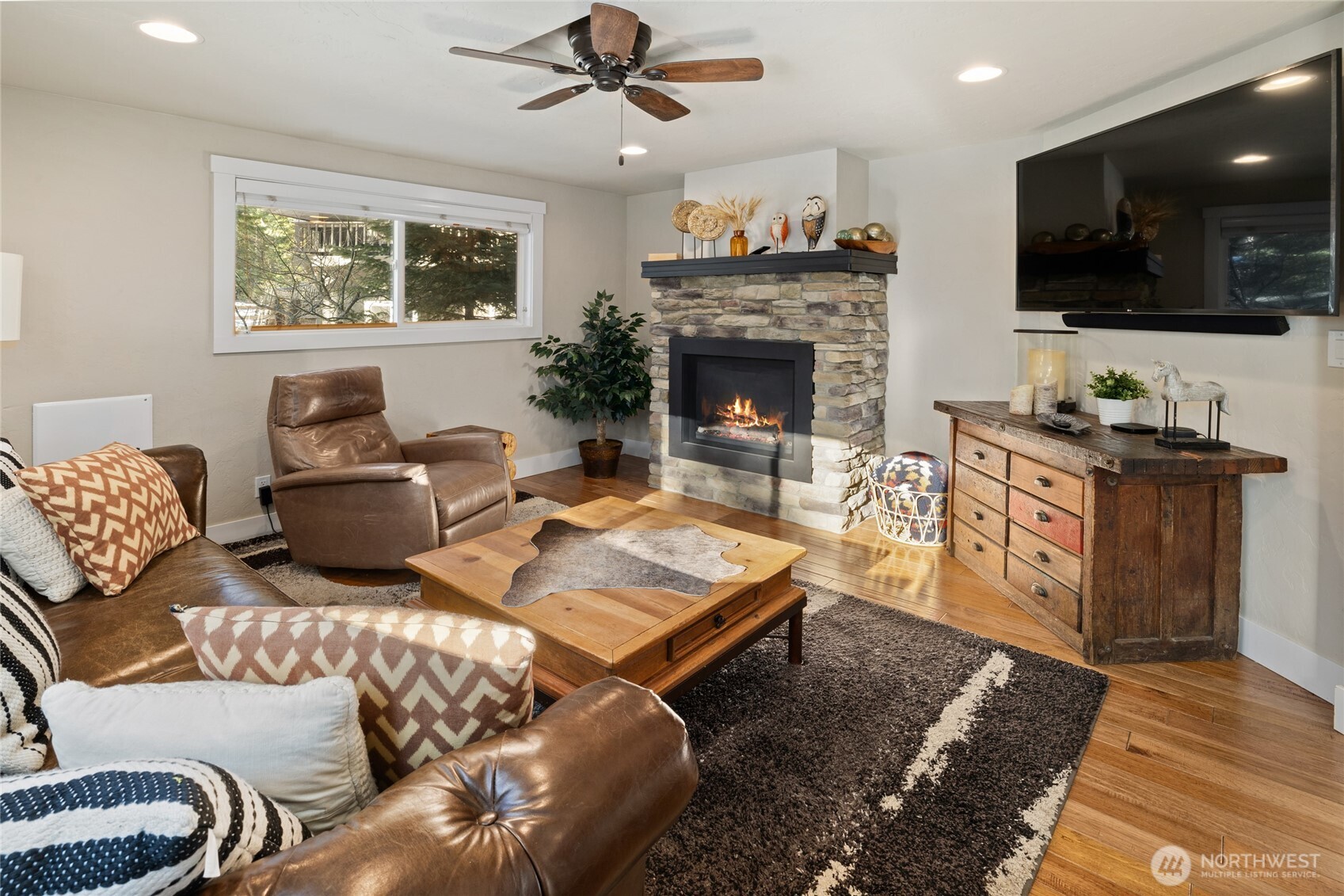 661 W Pacific Avenue , Ronald, WA 98940