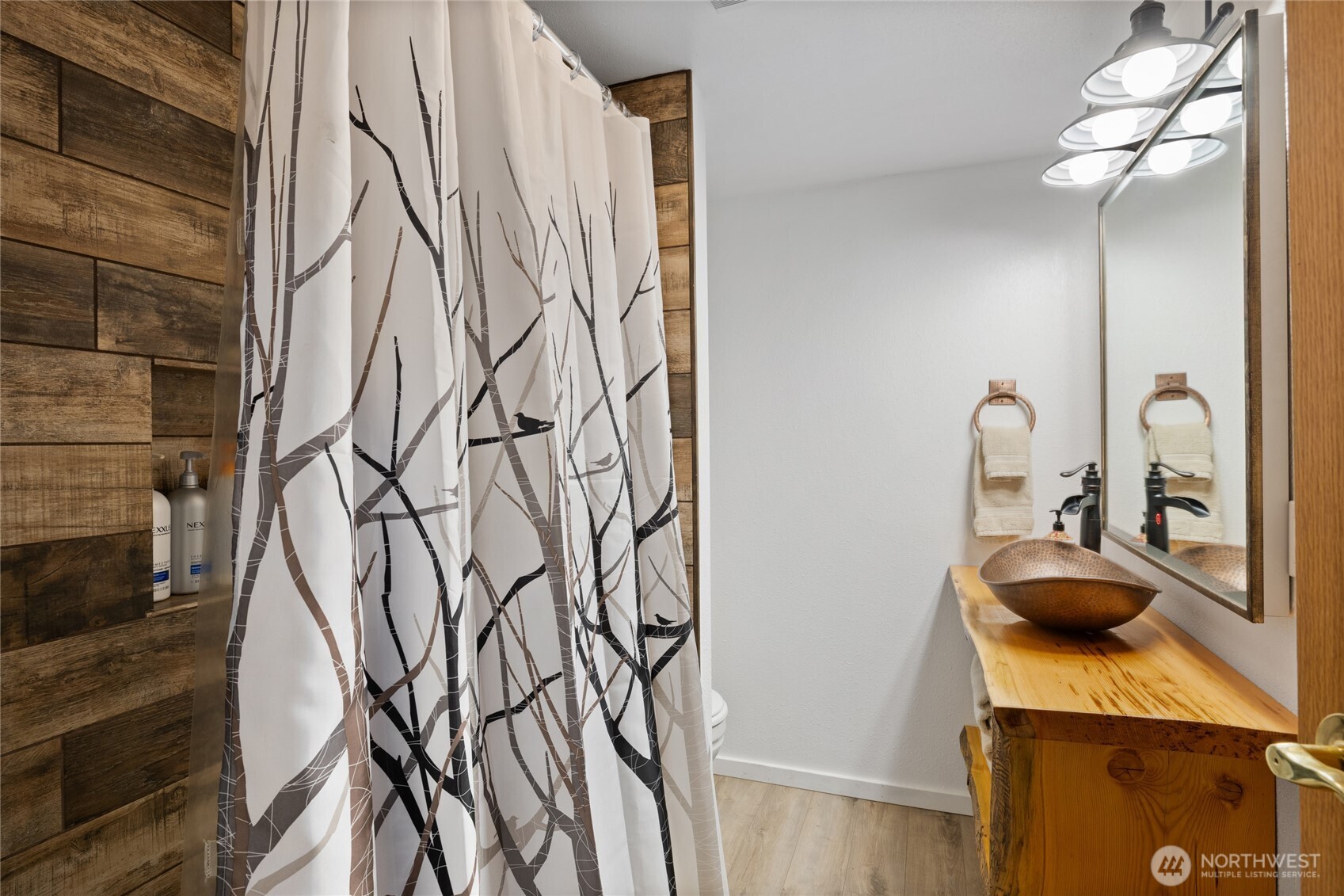 661 W Pacific Avenue , Ronald, WA 98940