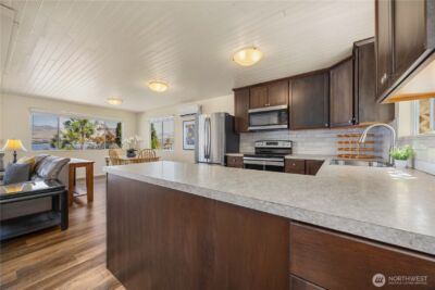 3132 S Lakeshore Road , Chelan, WA 98816 - Photo 5