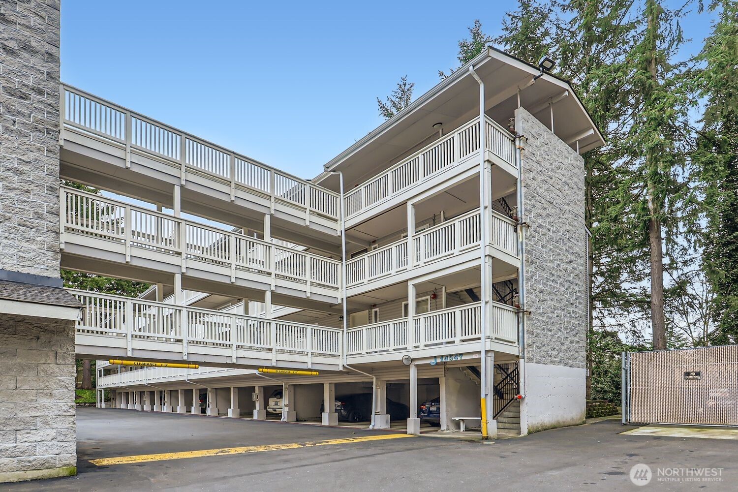 14547 NE 40th St #J302, Bellevue, WA 98007