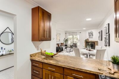 14547 NE 40th St #J302, Bellevue, WA 98007 - Photo 11