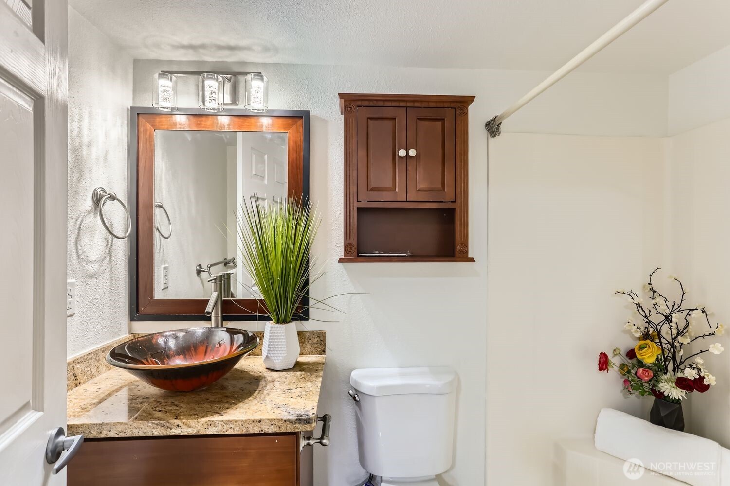 14547 NE 40th St #J302, Bellevue, WA 98007