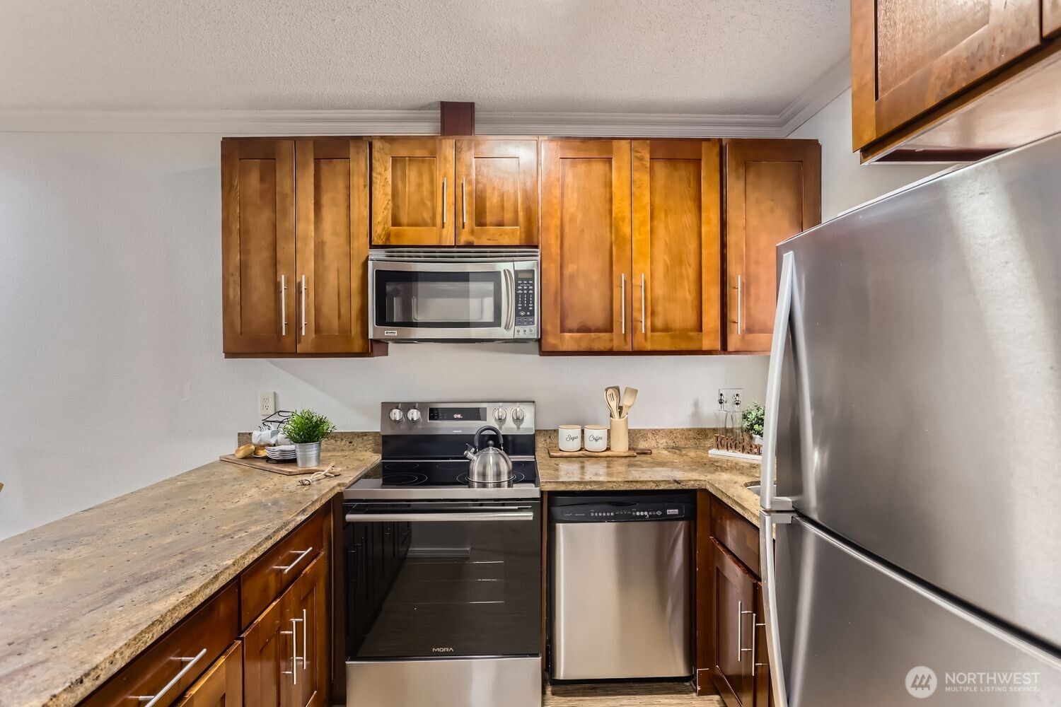 14547 NE 40th St #J302, Bellevue, WA 98007