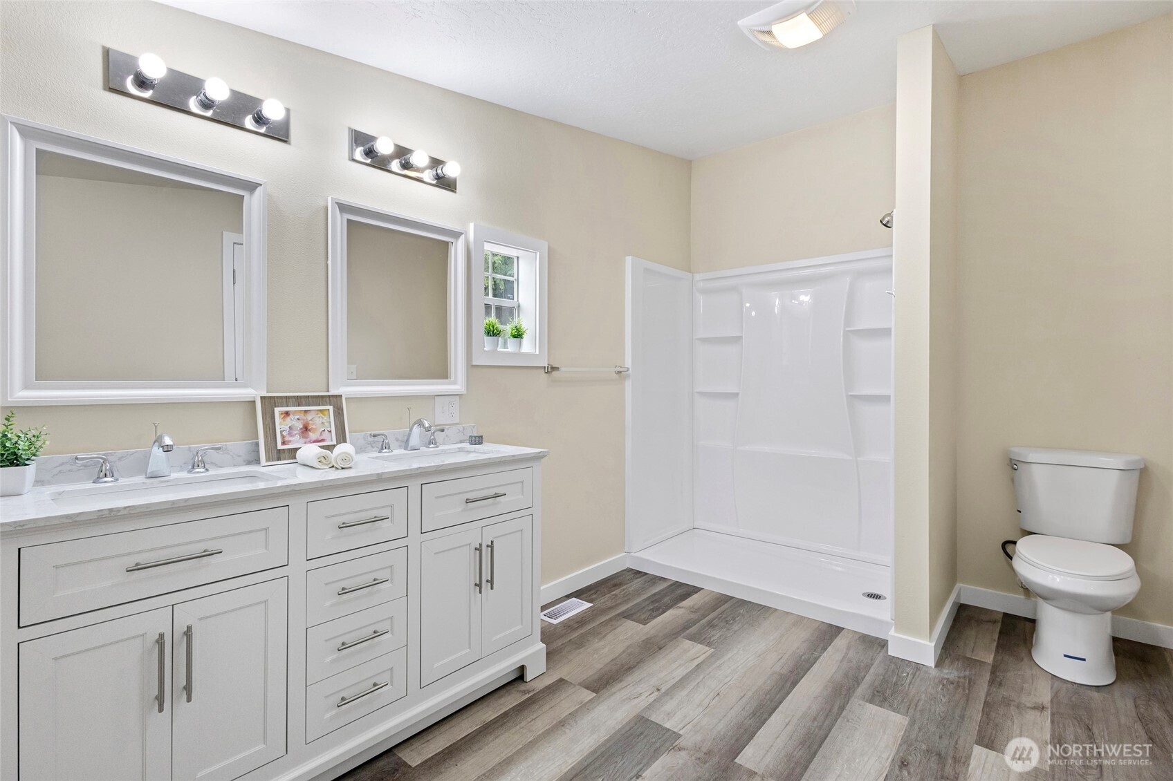 1320 N Oak Harbor Street #1, Oak Harbor, WA 98277