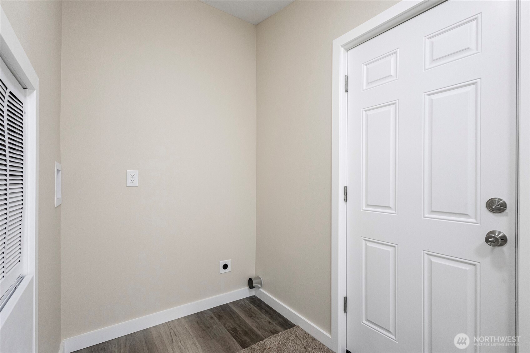 1320 N Oak Harbor Street #1, Oak Harbor, WA 98277