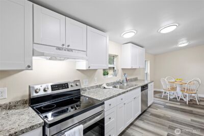 1320 N Oak Harbor Street #1, Oak Harbor, WA 98277 - Photo 8