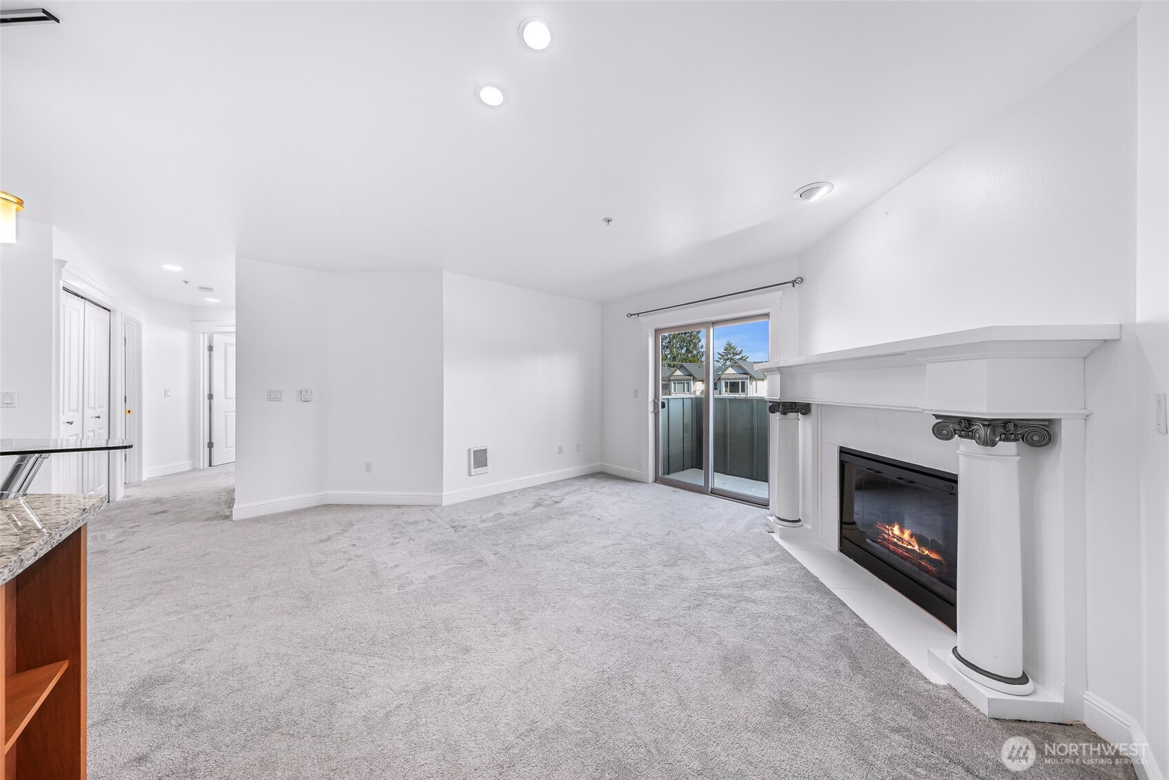 3150 W Government Way #407, Seattle, WA 98199