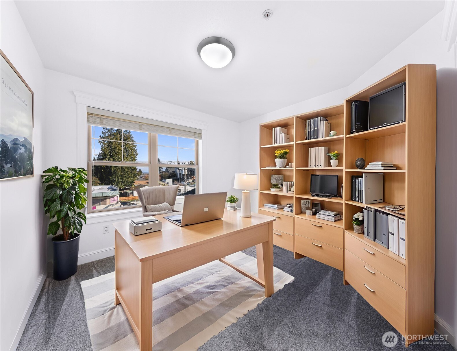 3150 W Government Way #407, Seattle, WA 98199