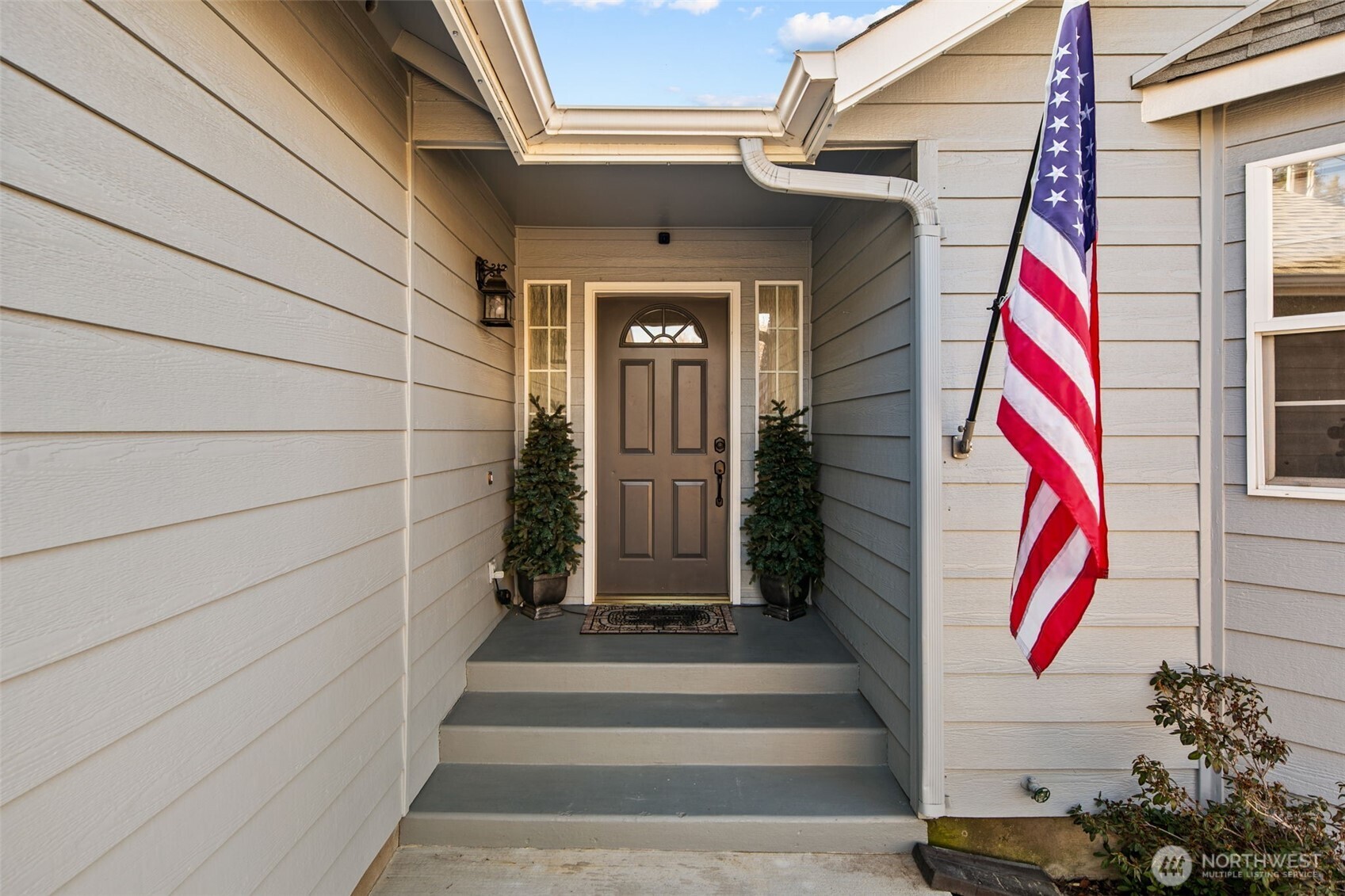 1816 NE 3rd Street , East Wenatchee, WA 98802