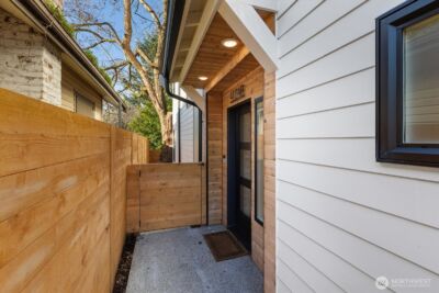 4104 49th Avenue SW #B, Seattle, WA 98116 - Photo 2