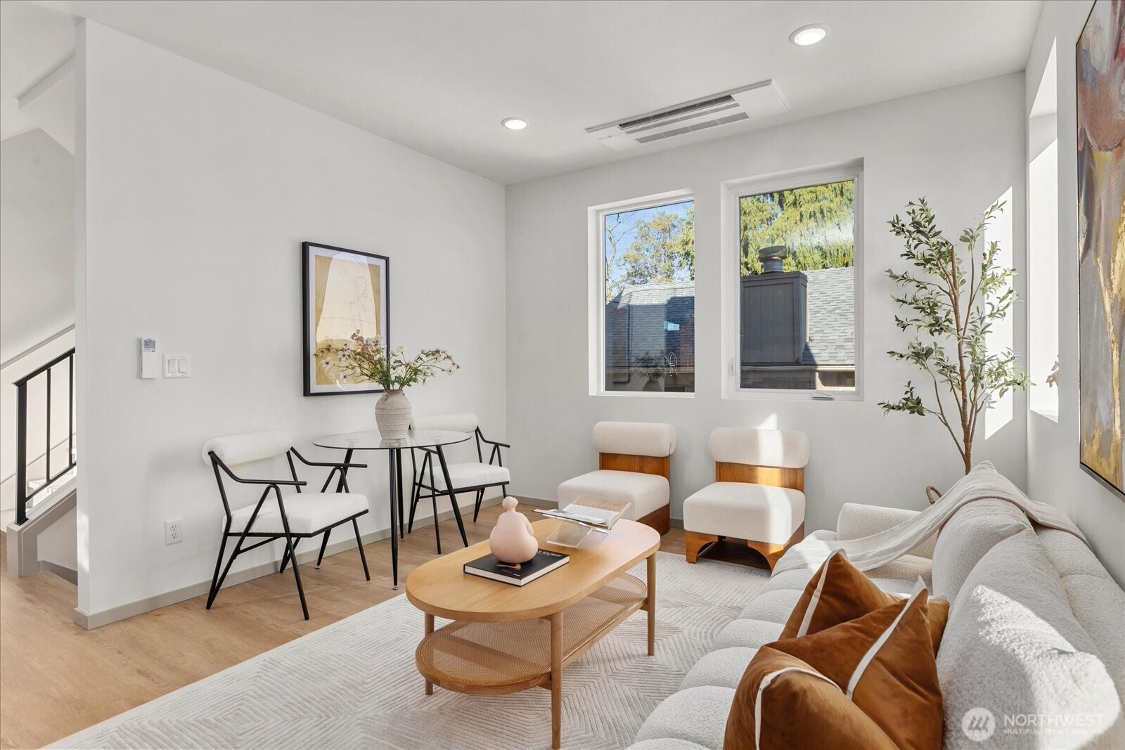 4104 49th Avenue SW #B, Seattle, WA 98116