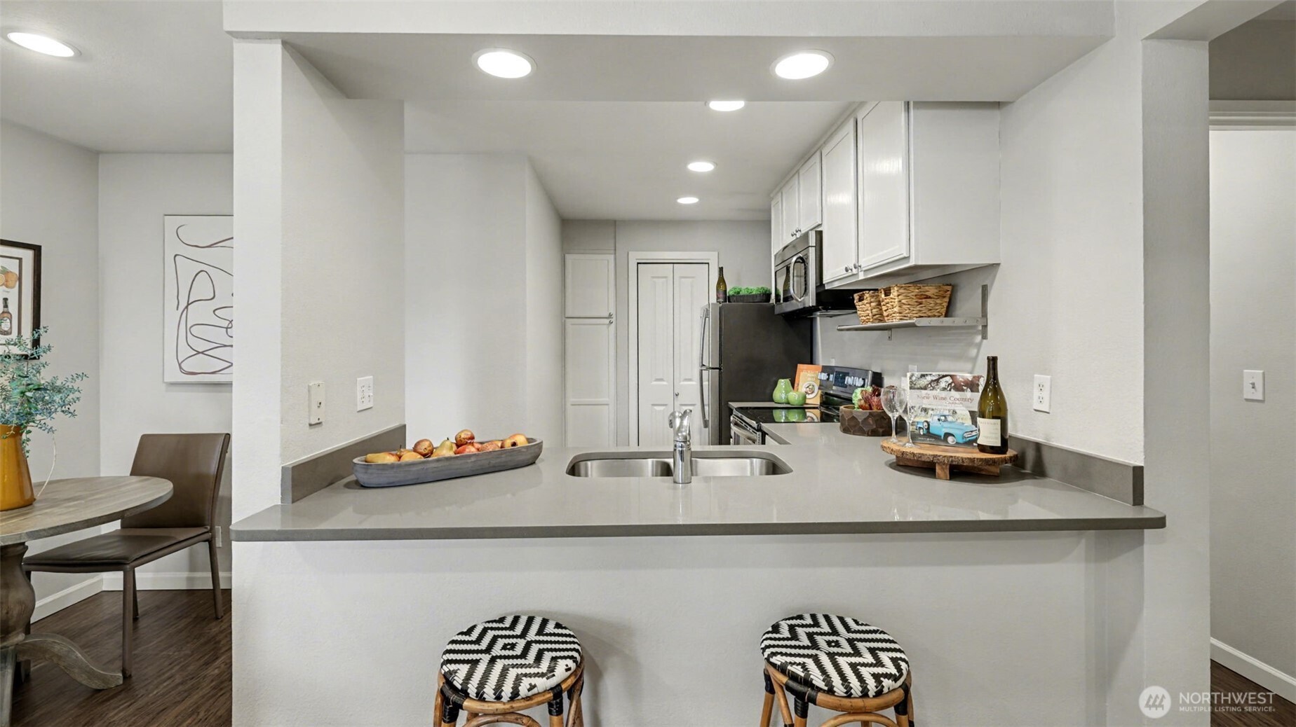 4116 58th Place SW #A, Seattle, WA 98116