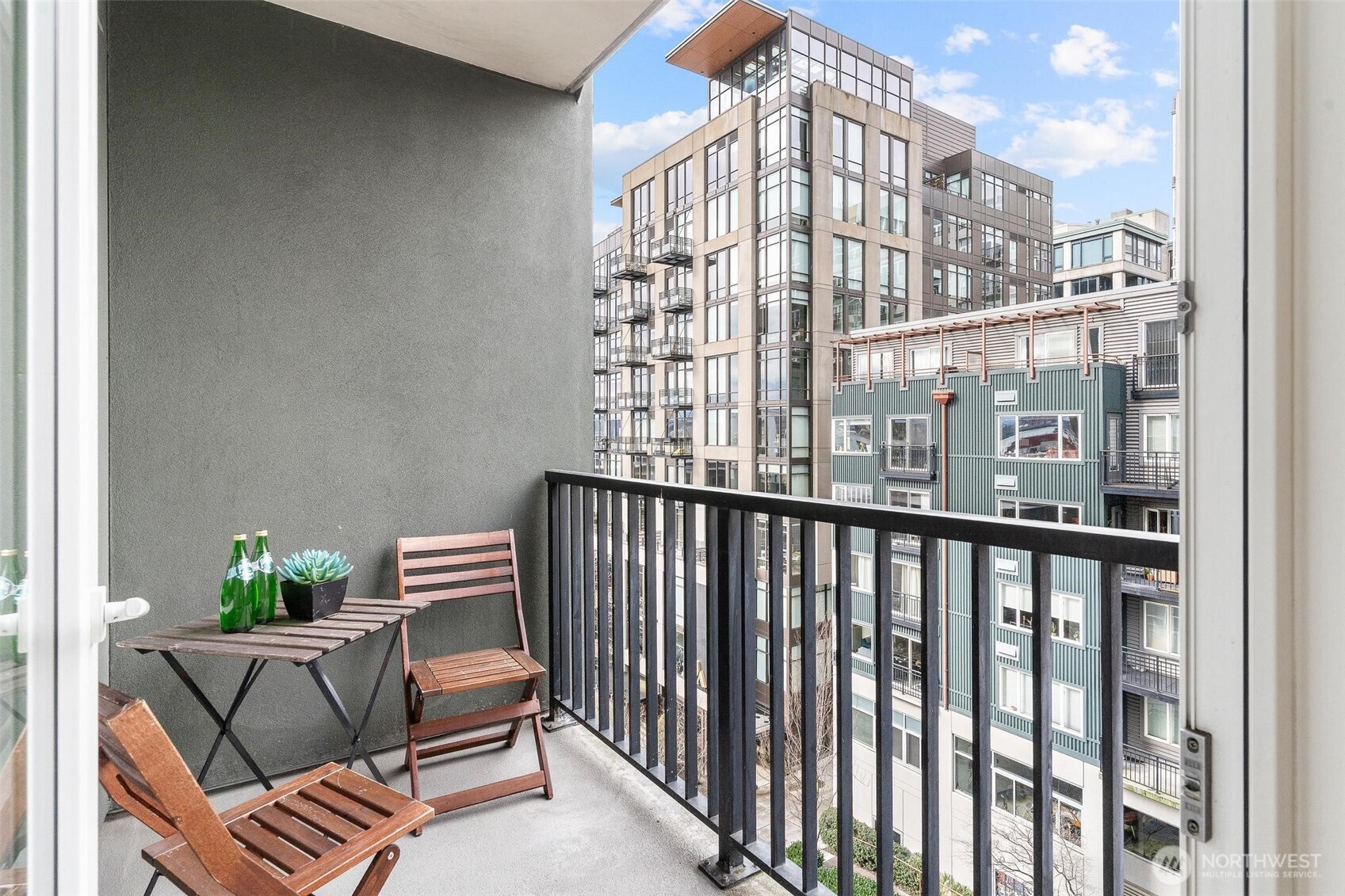 2607 Western Ave #410, Seattle, WA 98121