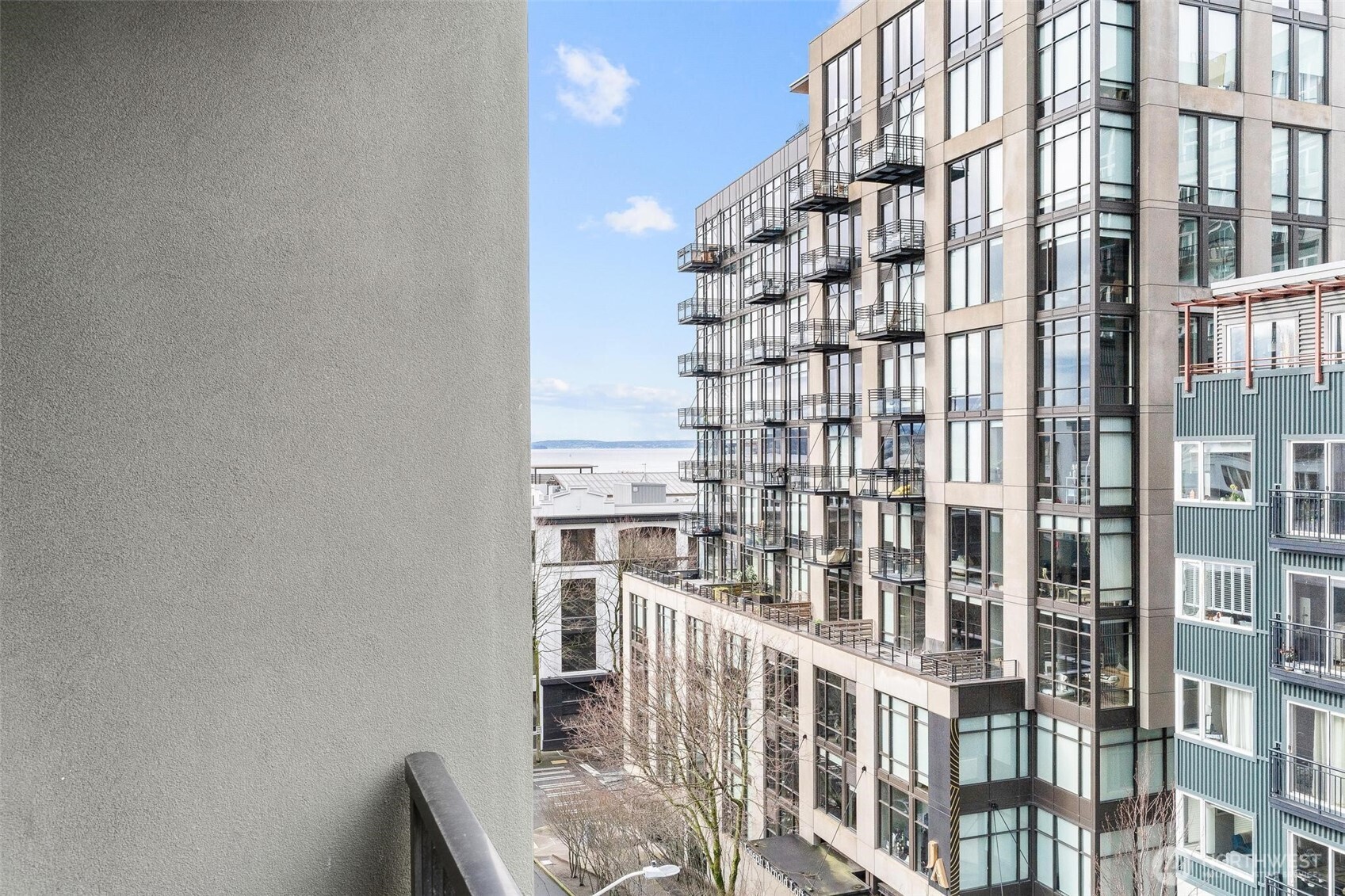 2607 Western Ave #410, Seattle, WA 98121