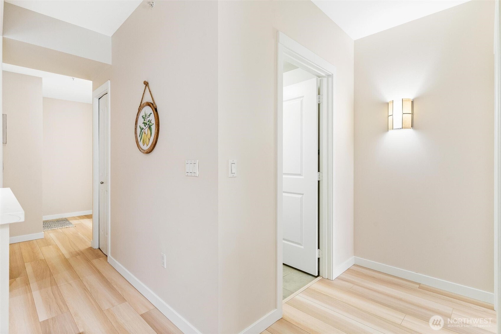 2607 Western Ave #410, Seattle, WA 98121