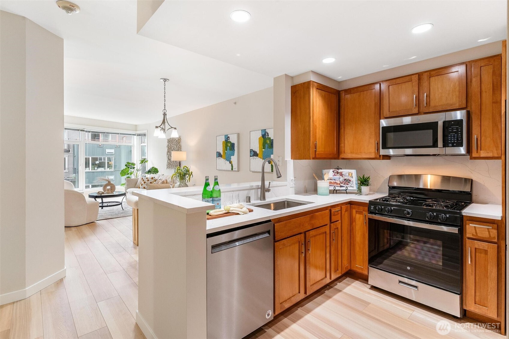 2607 Western Ave #410, Seattle, WA 98121