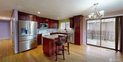 26235 46th Avenue S, Kent, WA 98032 - Photo 2