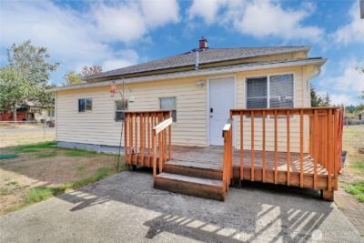 108 2nd Street SE, Rainier, WA 98576 - Photo 24