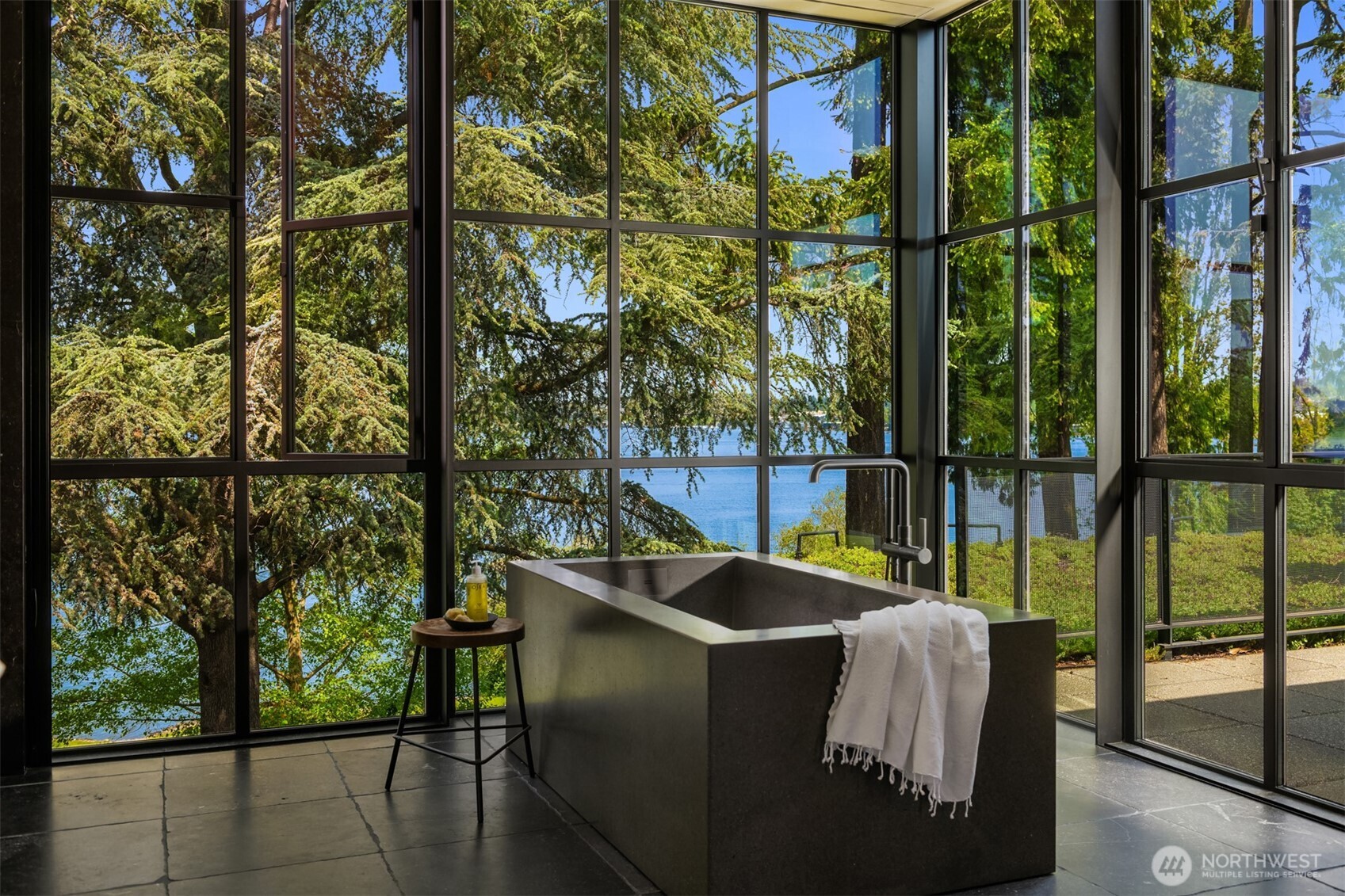 61625 RS Undisclosed , Bellevue, WA 98004