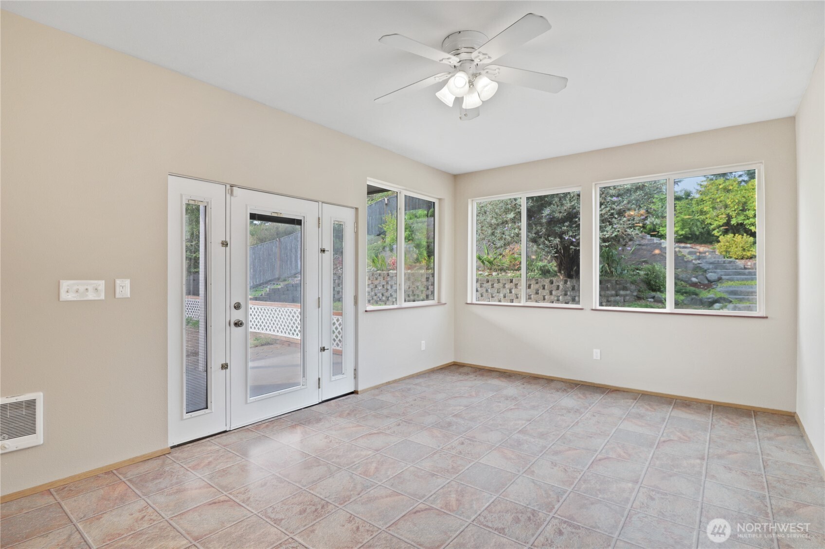 25208 38th Avenue E, Spanaway, WA 98387