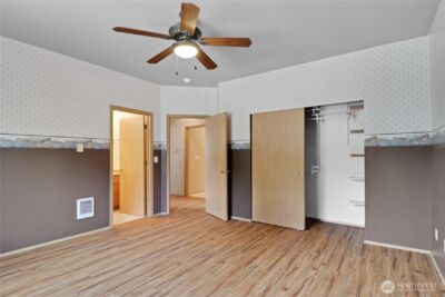 25208 38th Avenue E, Spanaway, WA 98387 - Photo 14