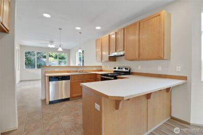 25208 38th Avenue E, Spanaway, WA 98387 - Photo 8