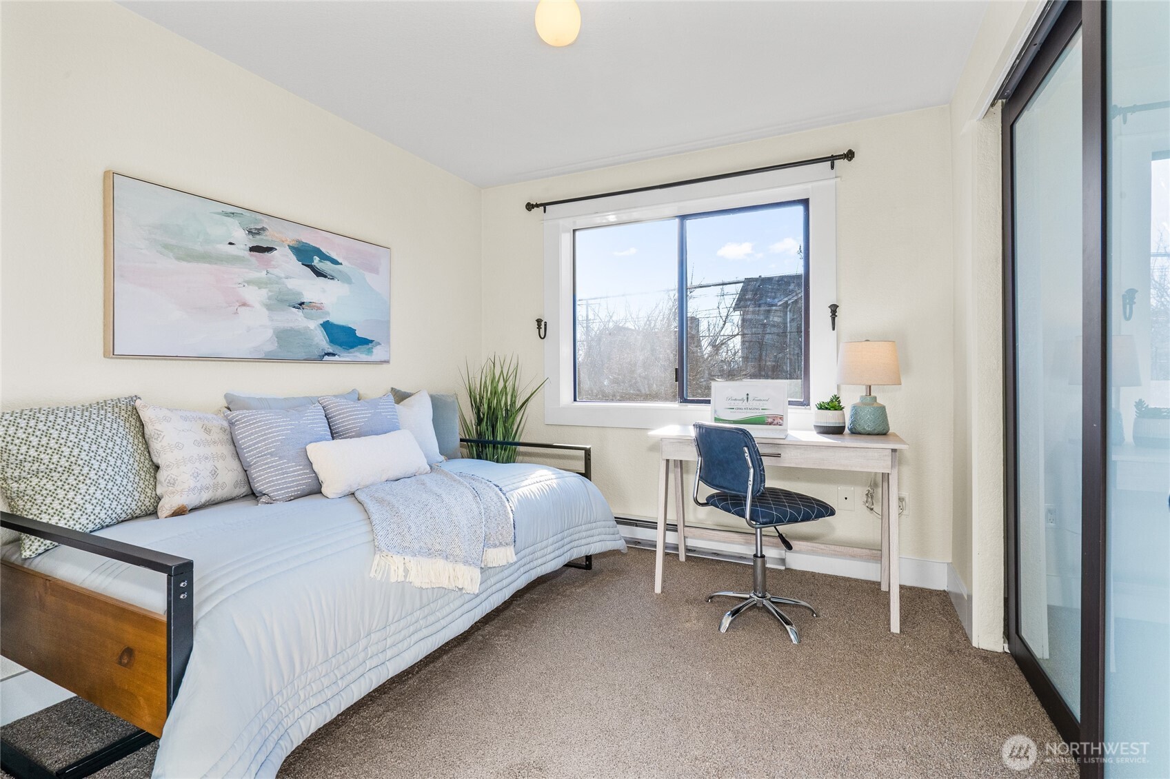 1400 NW 60th Street #202, Seattle, WA 98107