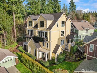2012 NE Katsura Court #B, Issaquah, WA 98029
