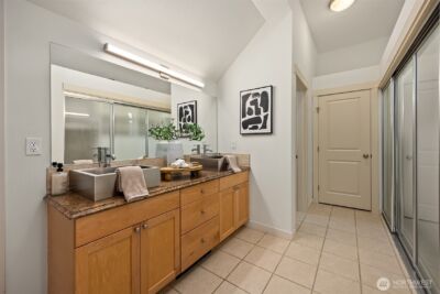 2012 NE Katsura Court #B, Issaquah, WA 98029 - Photo 14