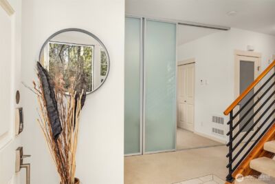 2012 NE Katsura Court #B, Issaquah, WA 98029 - Photo 2