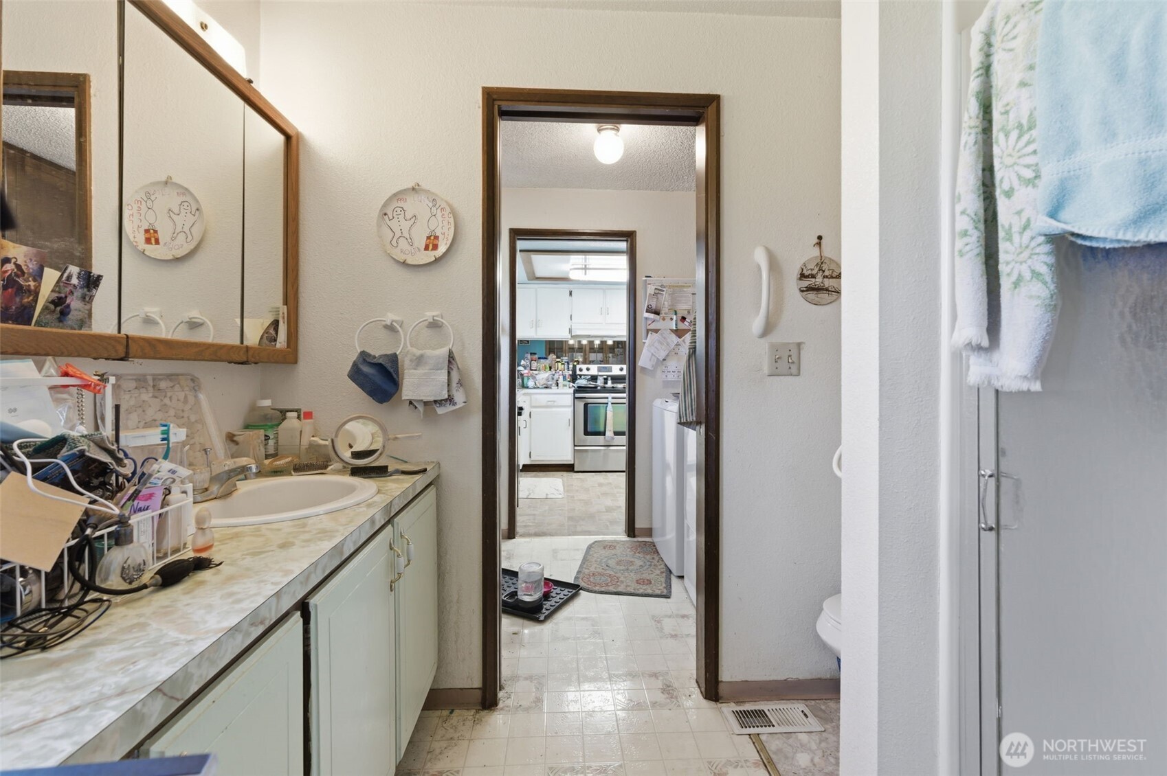 18731 Nutmeg Street SW, Rochester, WA 98579-9104