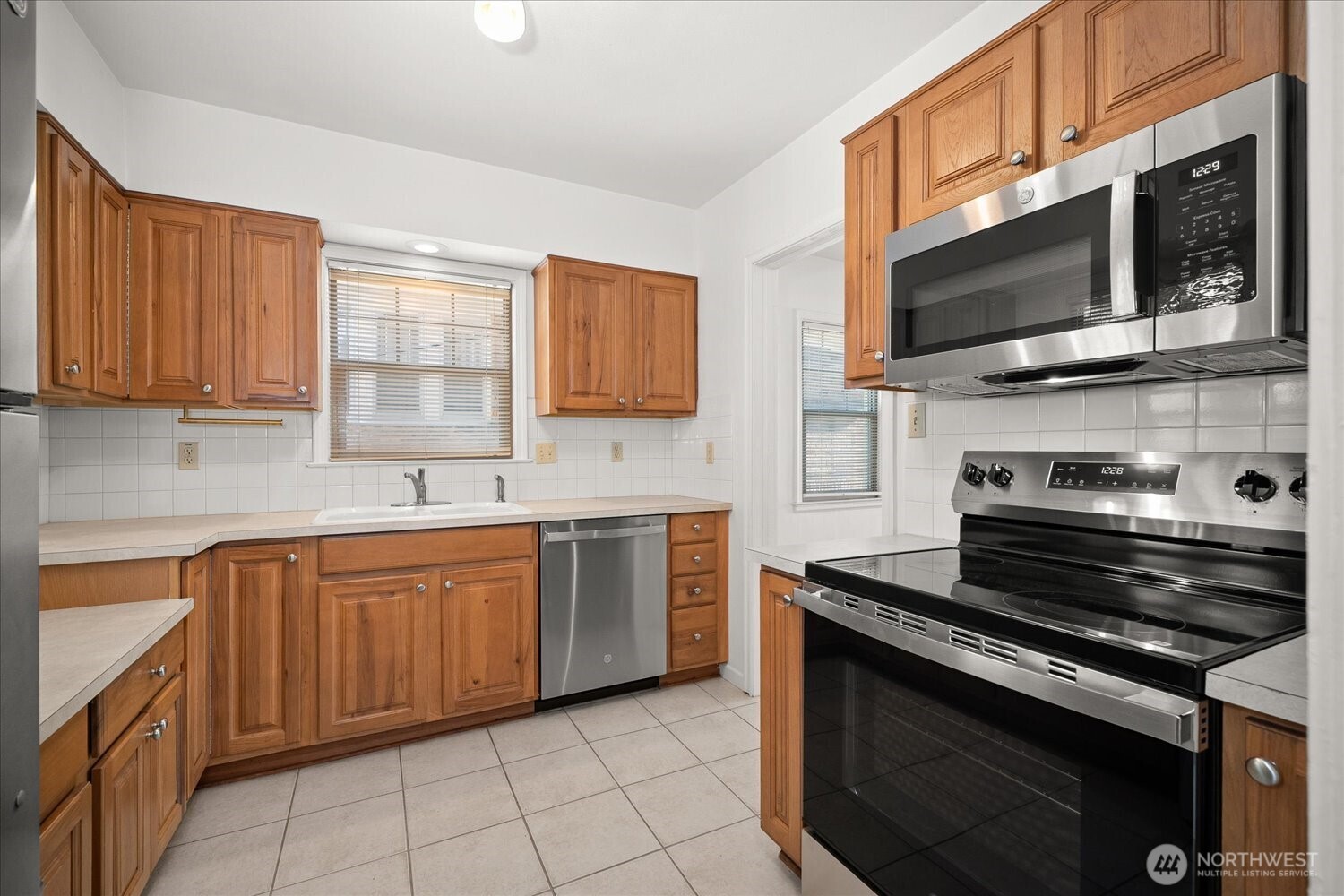 1118 W 18th Ave , Spokane, WA 99203