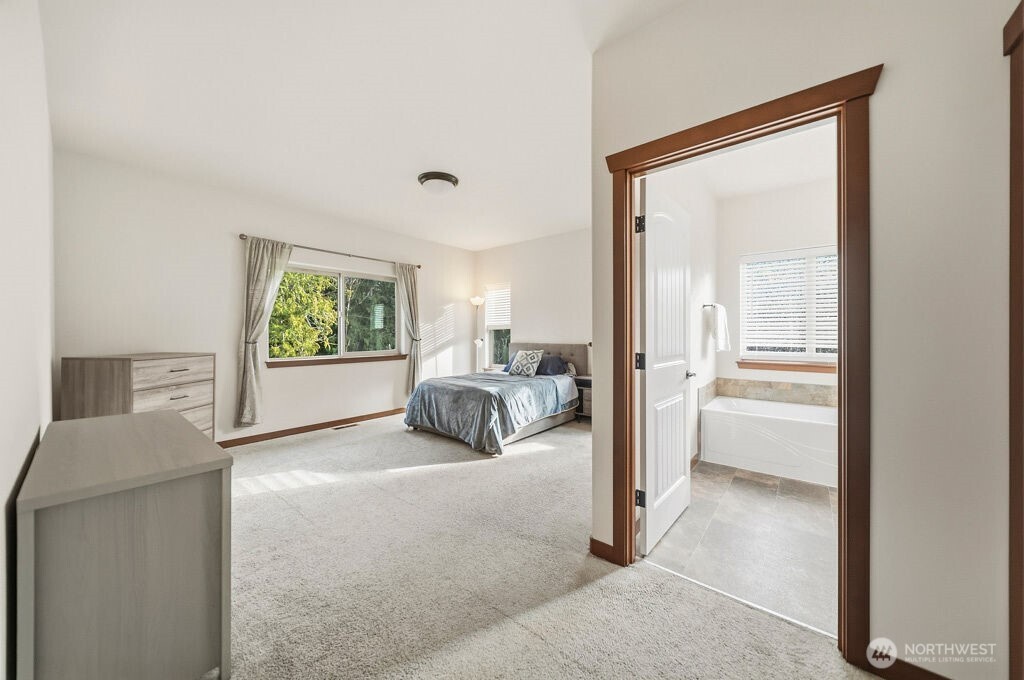 2436 NE Dynasty Drive , Poulsbo, WA 98370