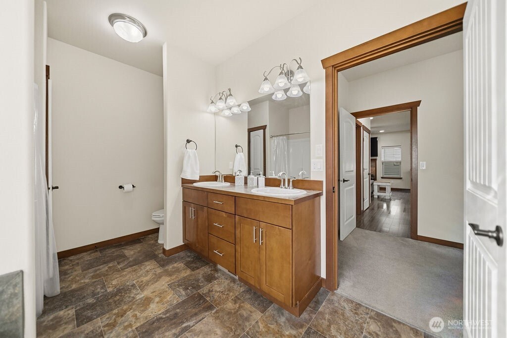 2436 NE Dynasty Drive , Poulsbo, WA 98370