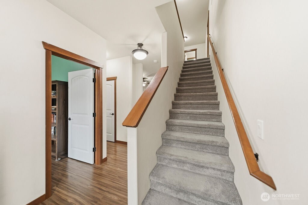 2436 NE Dynasty Drive , Poulsbo, WA 98370