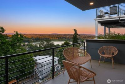 11909 90th Avenue NE, Kirkland, WA 98034 - Photo 2