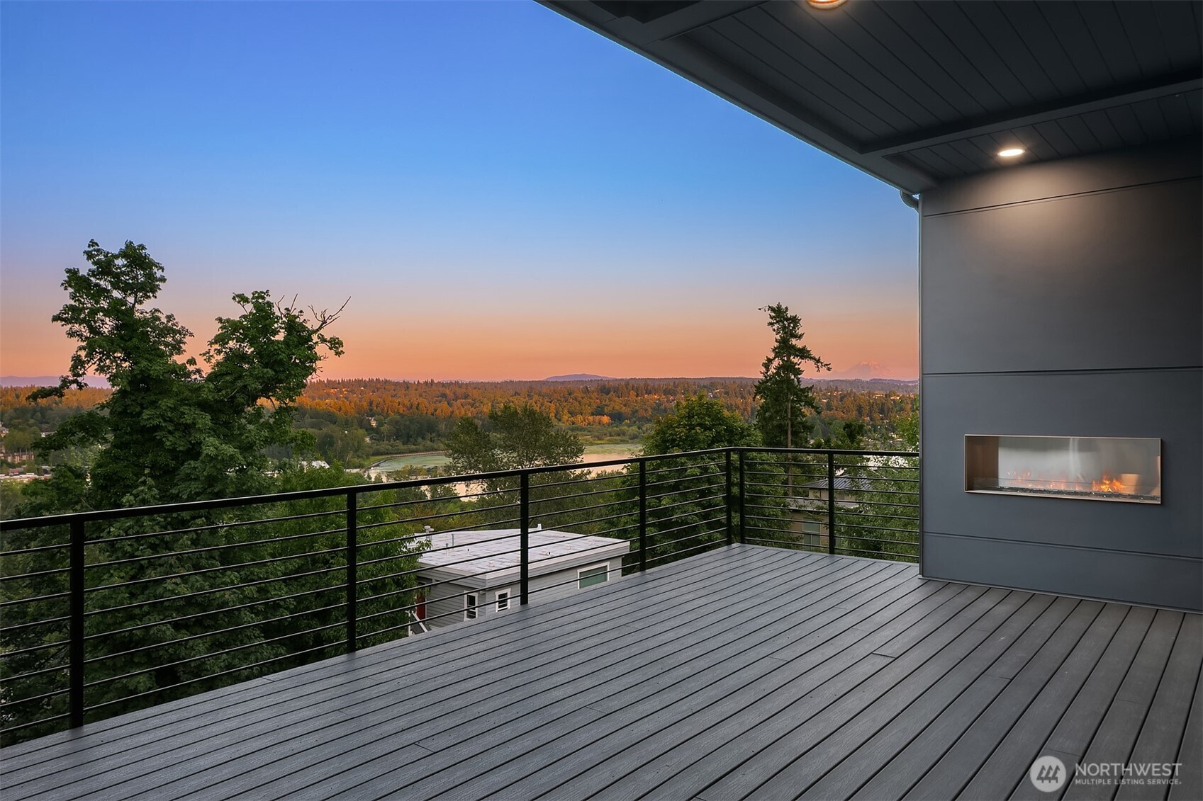 11909 90th Avenue NE, Kirkland, WA 98034