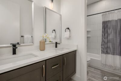 11909 90th Avenue NE, Kirkland, WA 98034 - Photo 33