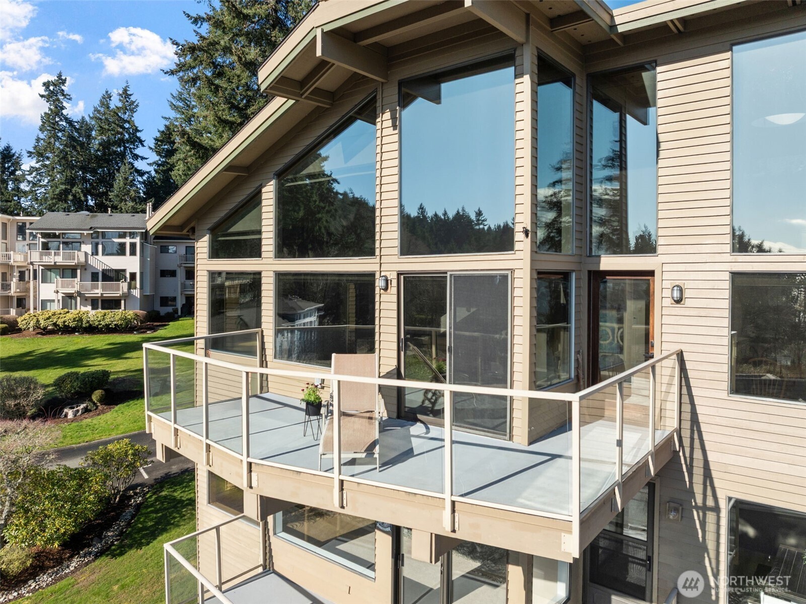 2027 Narrows View Circle NW #E244, Gig Harbor, WA 98335