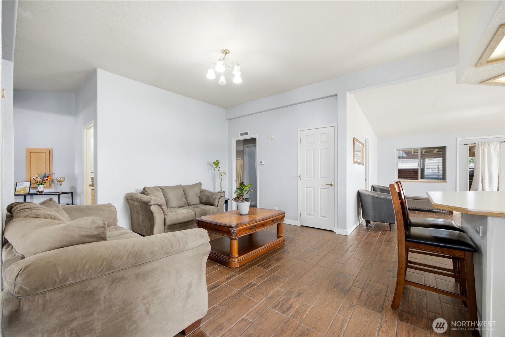 909 S Gum Street , Kennewick, WA 99336