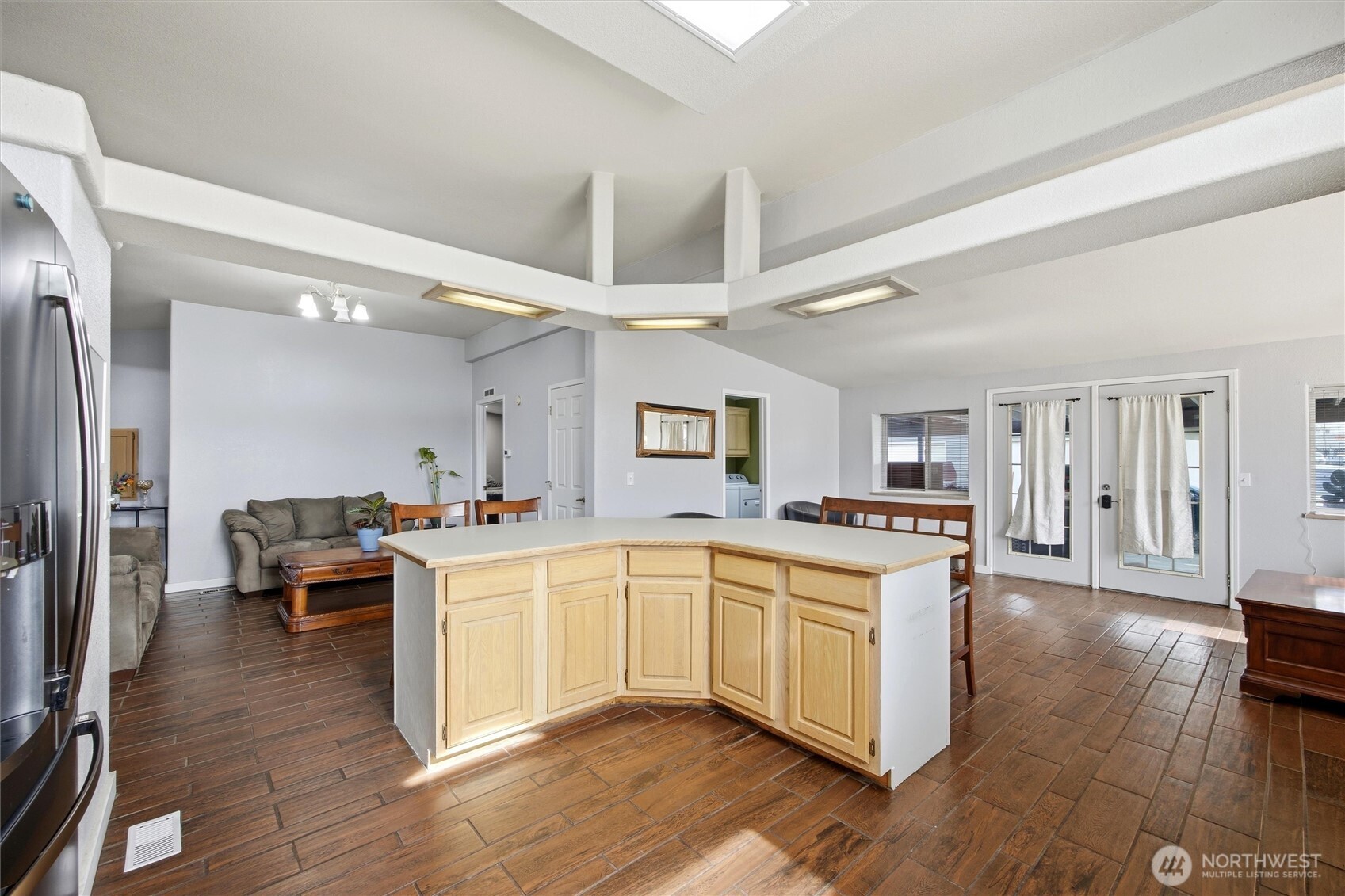 909 S Gum Street , Kennewick, WA 99336