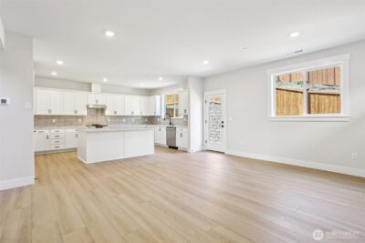 328 182ND Place SE, Bothell, WA 98012 - Photo 10