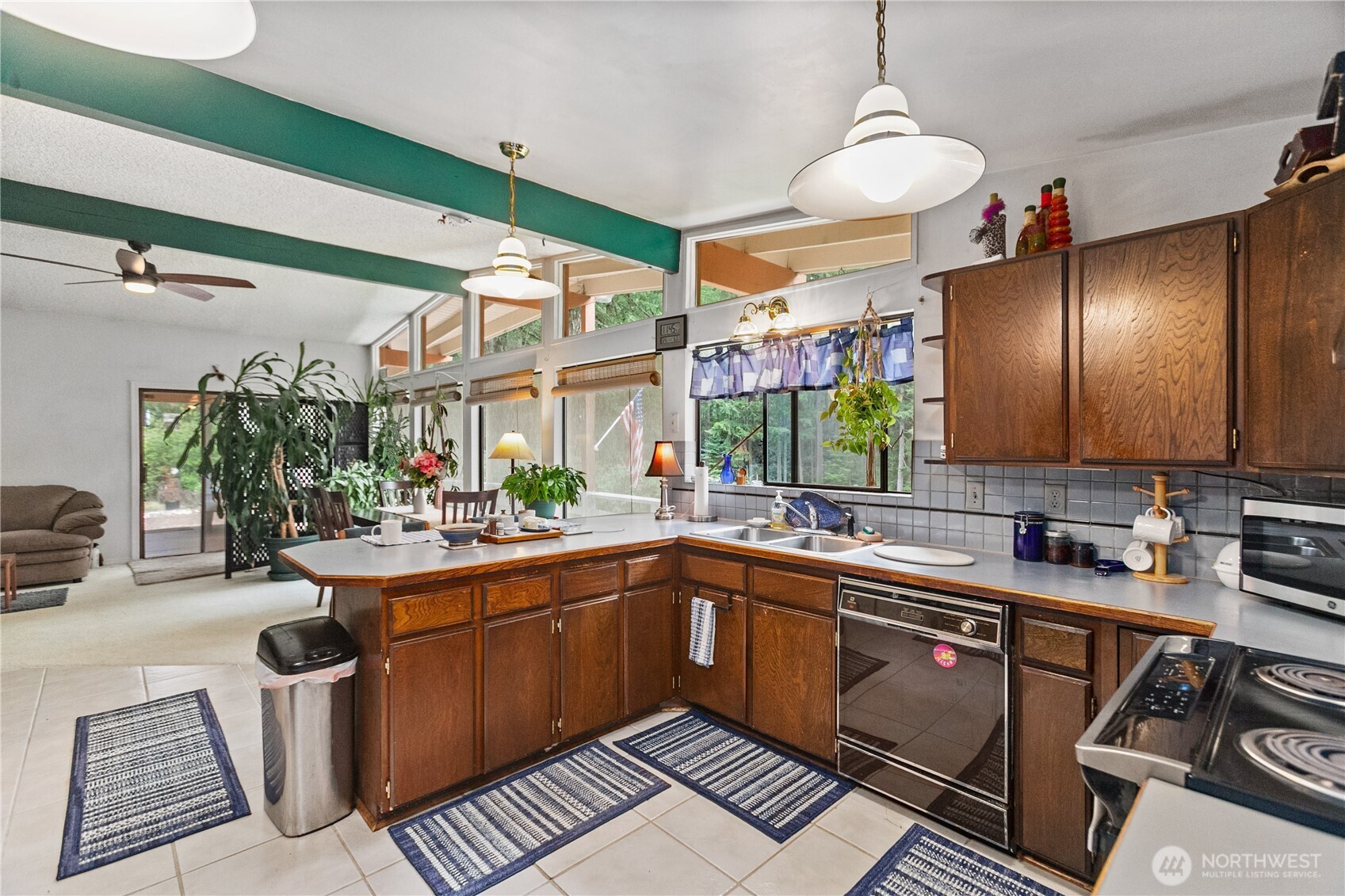 91 E Jack Pine Lane , Union, WA 98592