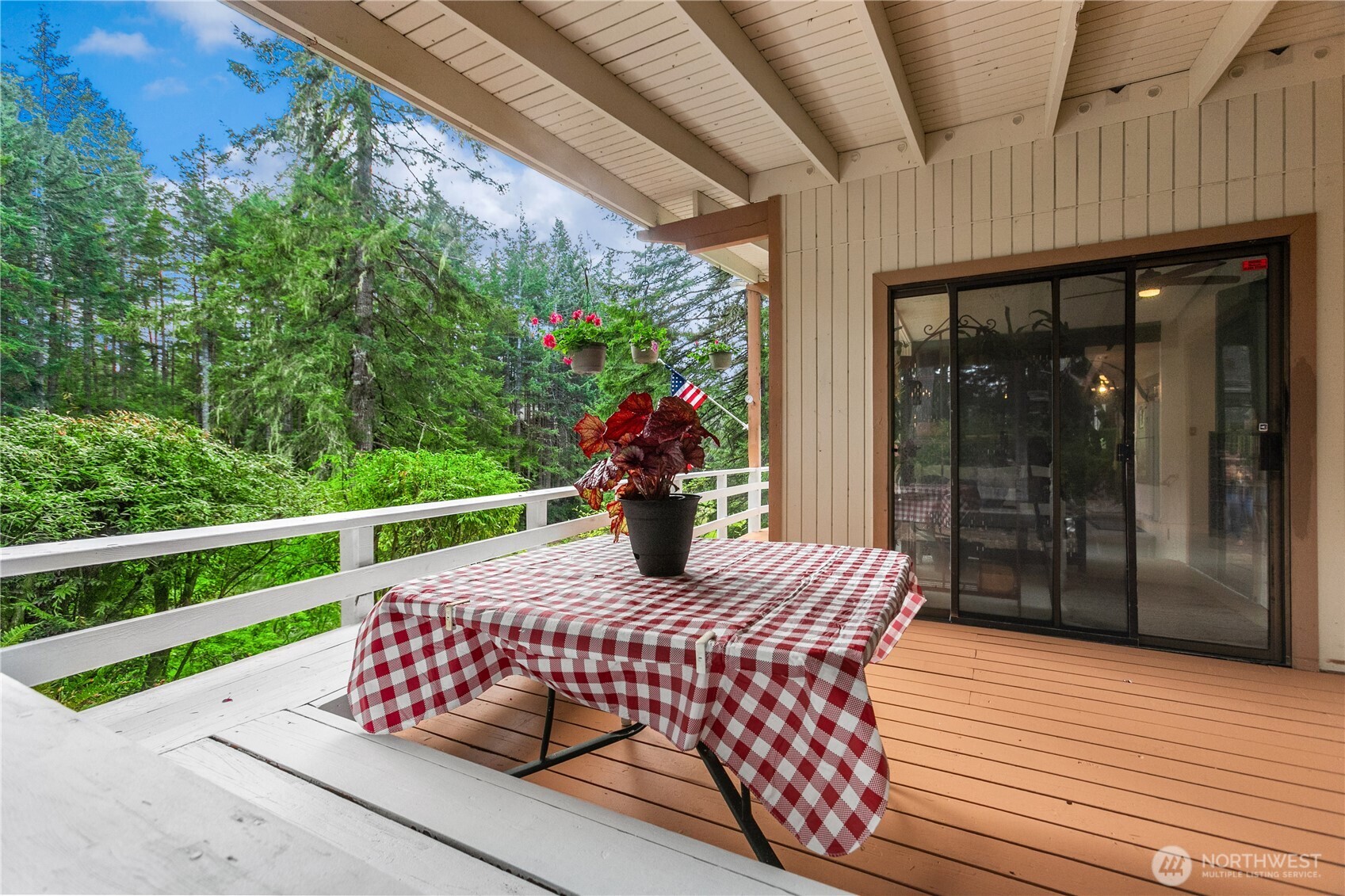 91 E Jack Pine Lane , Union, WA 98592