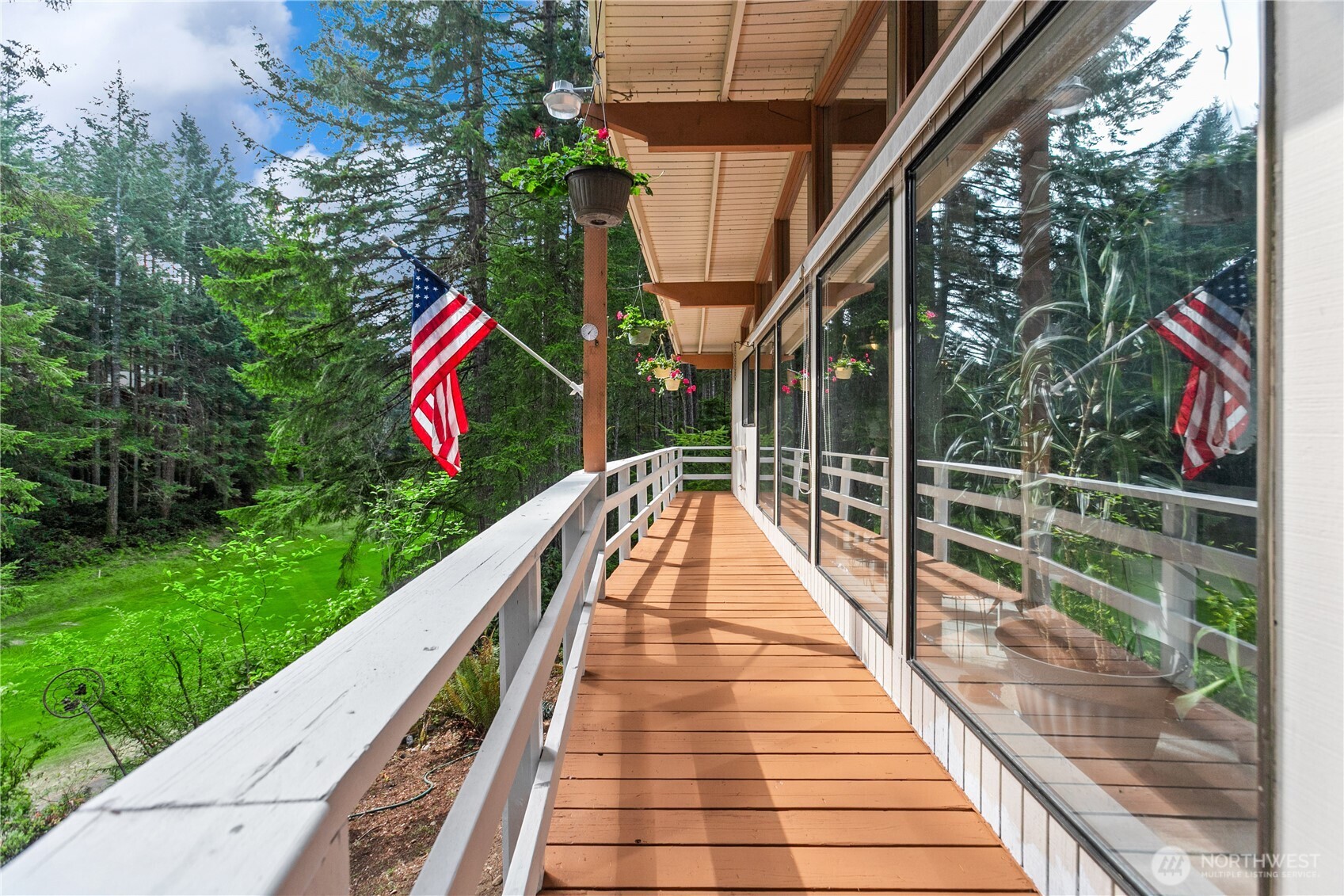 91 E Jack Pine Lane , Union, WA 98592