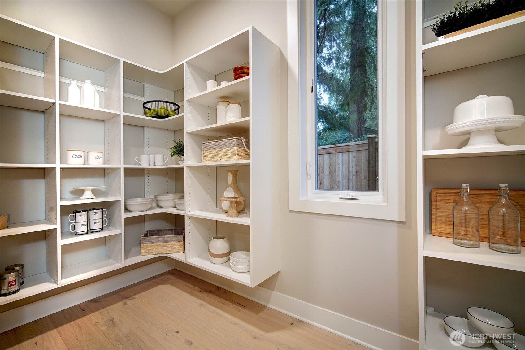 12813 NE 65th Lane , Kirkland, WA 98033