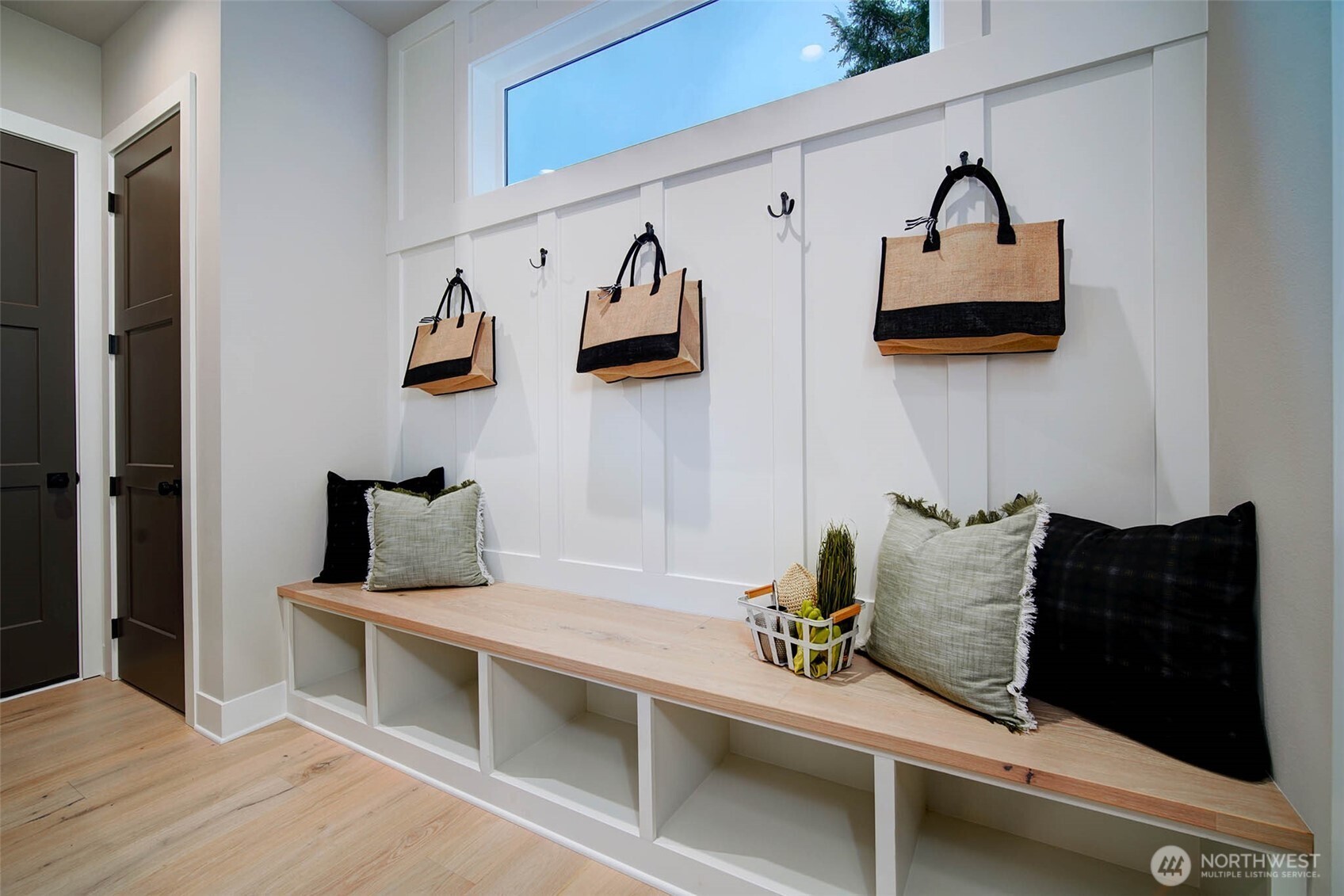 12813 NE 65th Lane , Kirkland, WA 98033